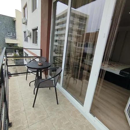 Apartament Ella T8 *