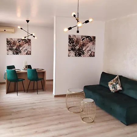 Ella T8 Apartment *